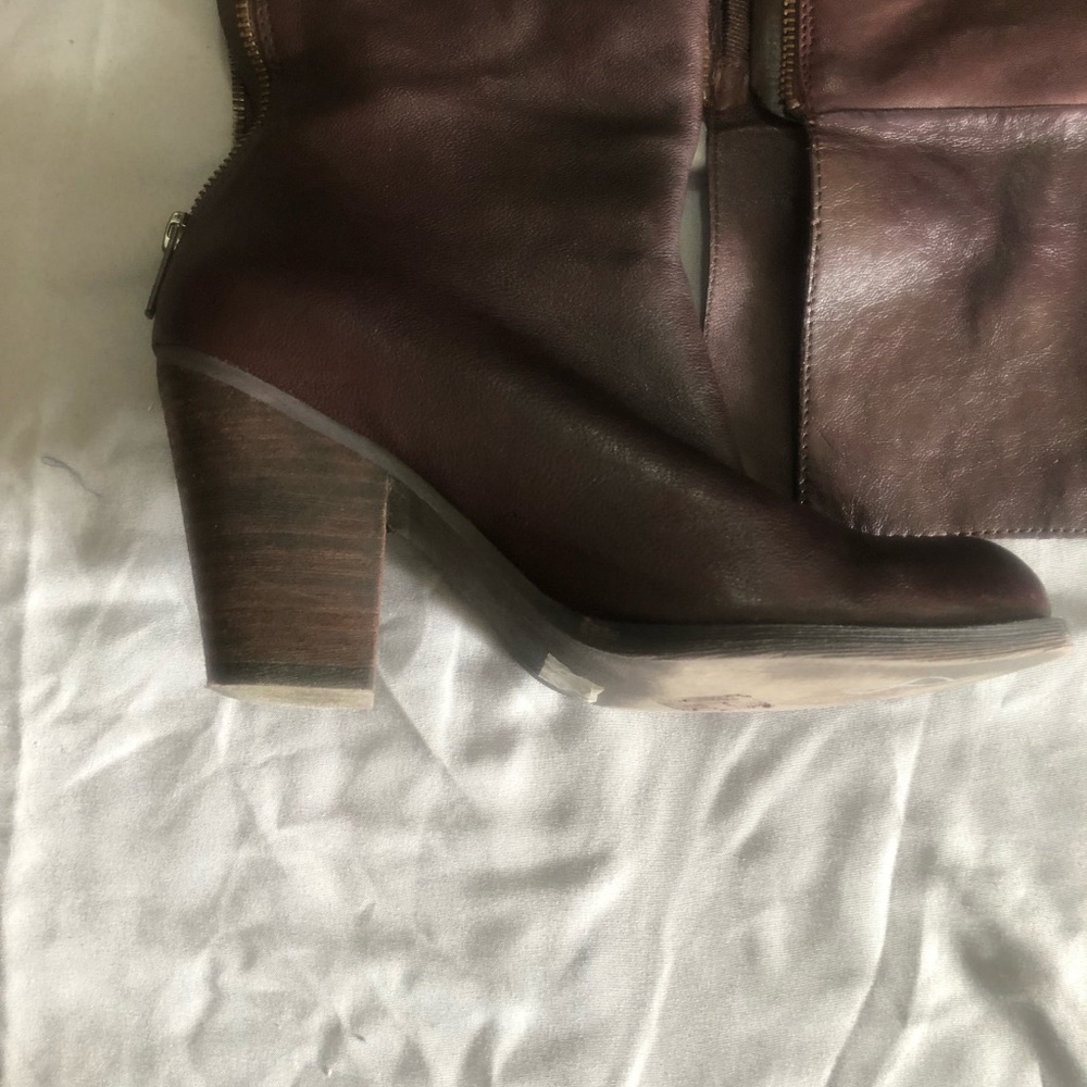 Leather boots - Picture 14 of 15
